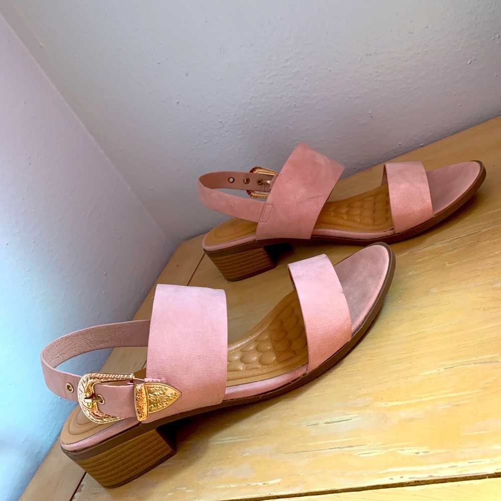 ✨💗gorgeous pink sandals 💗✨